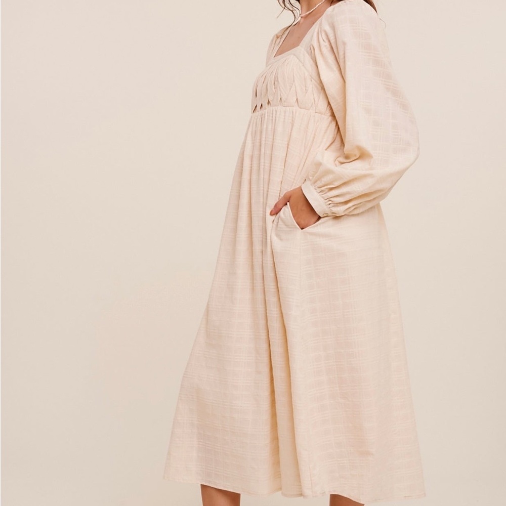 Crisscross Square Neck Maxi Dress - Picture 4 of 6